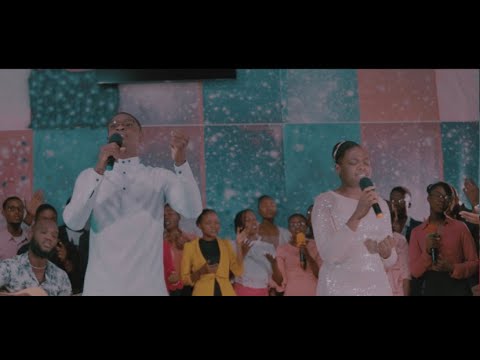 M apwoche – Steeven Lordy Milor & Rosemita Gabriel (Video)
