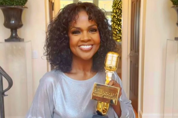 CeCe Winans triunfa con That's My King en los premios Billboard