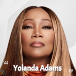Yolanda Adams en The Running for the NAACP Image Awards 2025