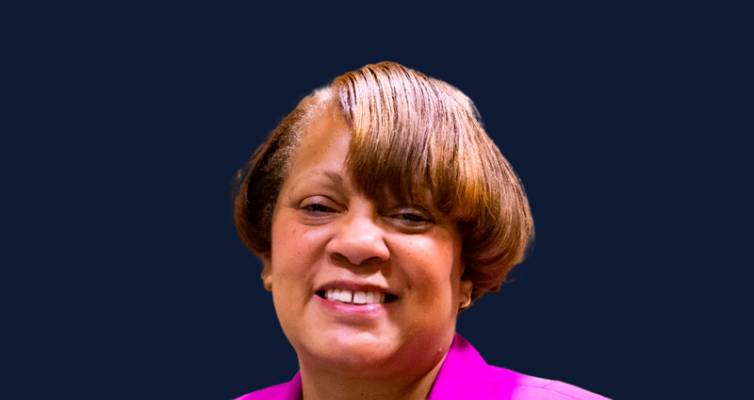 Tracey L. Brown marca la historia en la Convención Bautista Nacional de EE. UU.