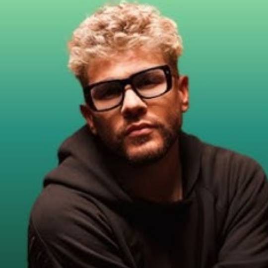 5 Hechos Destacados 5 – Progresión de Funky
El artista Funky asciende cinco posiciones dentro de la cla